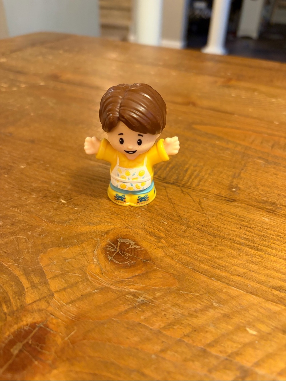 Fisher Price Little People lemonade stand girl as is
